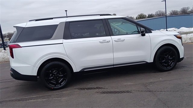 New 2026 Kia Carnival SX image 3