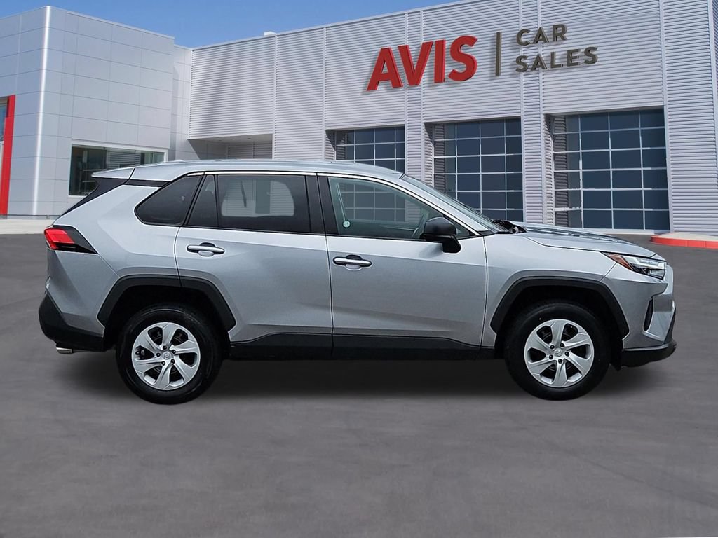 Used 2025 Toyota RAV4 LE FWD image 5
