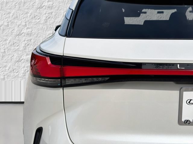 Used 2023 Lexus RX 350 Premium w/ Cold Area Package FWD image 10