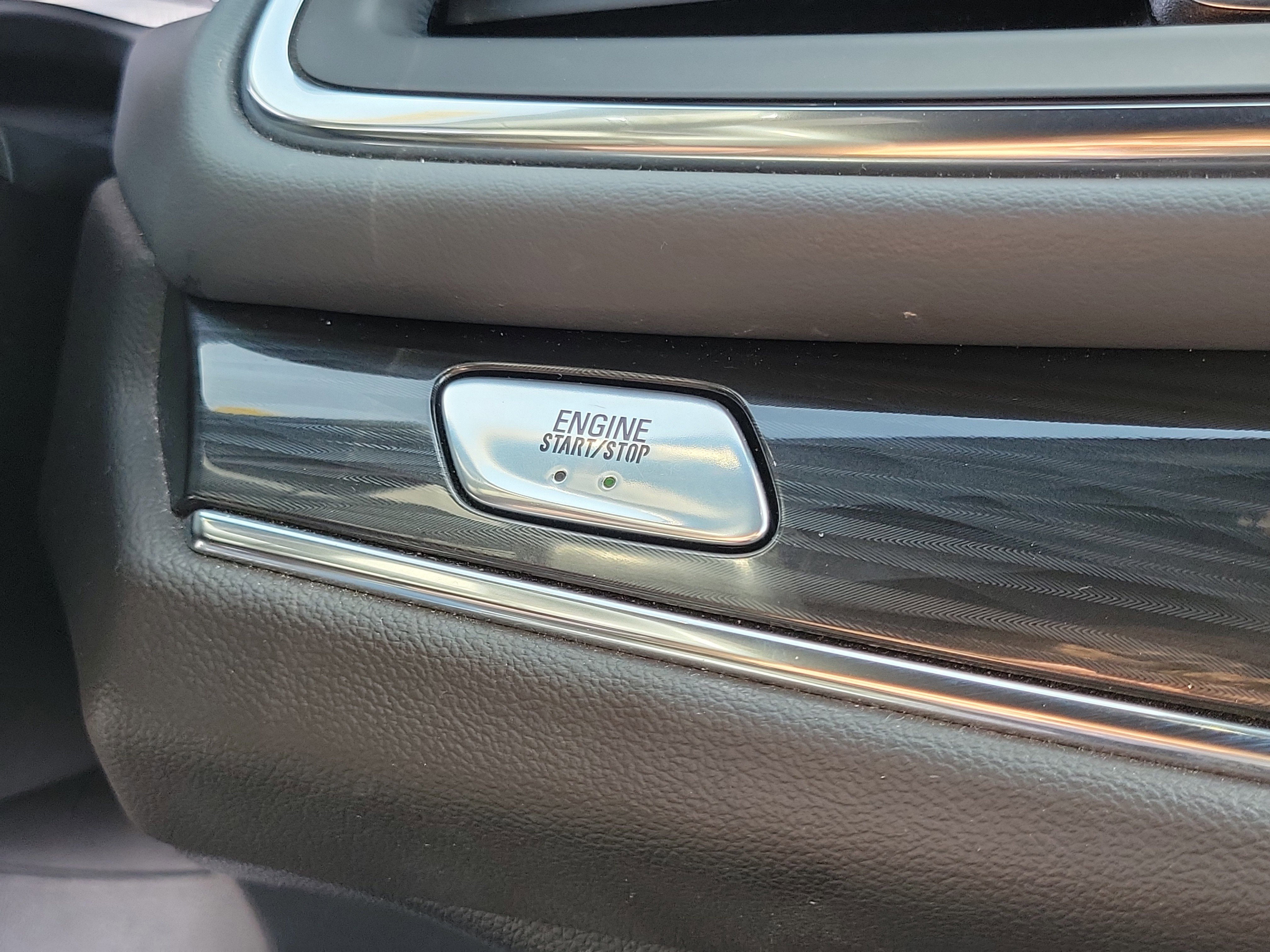 Used 2024 Buick Enclave Premium image 28