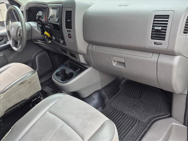 Used 2018 Nissan NV 3500 S image 19