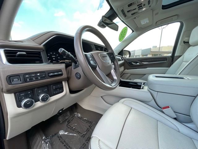 Used 2022 GMC Yukon XL Denali w/ Max Trailering Package AWD/4WD image 13