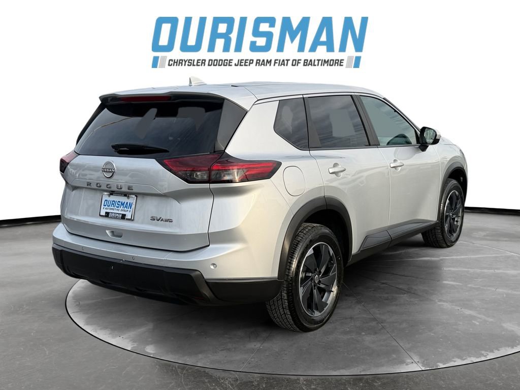 Used 2024 Nissan Rogue SV image 6