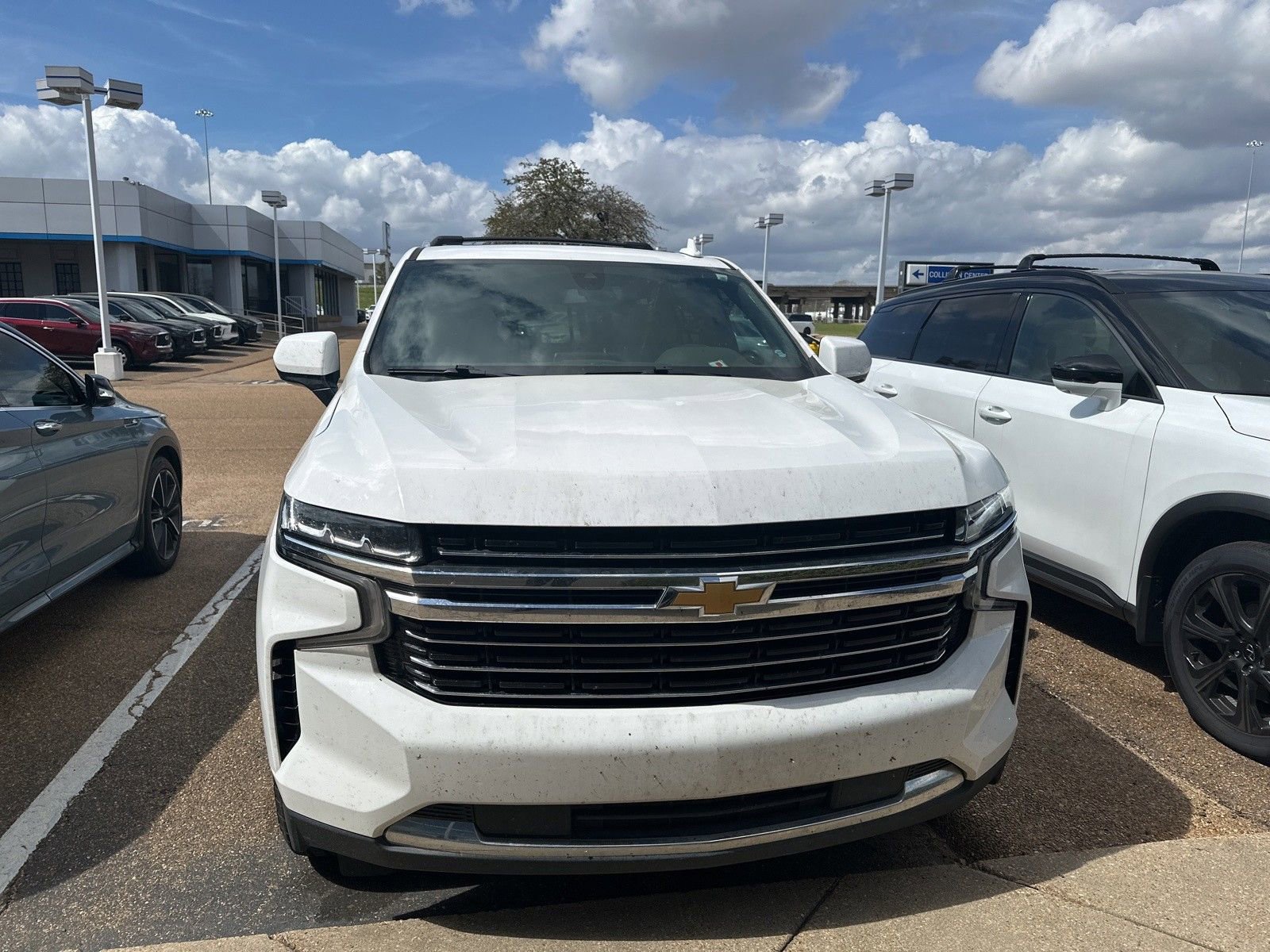 Used 2021 Chevrolet Tahoe LT w/ Rear Media and Nav Package image 3