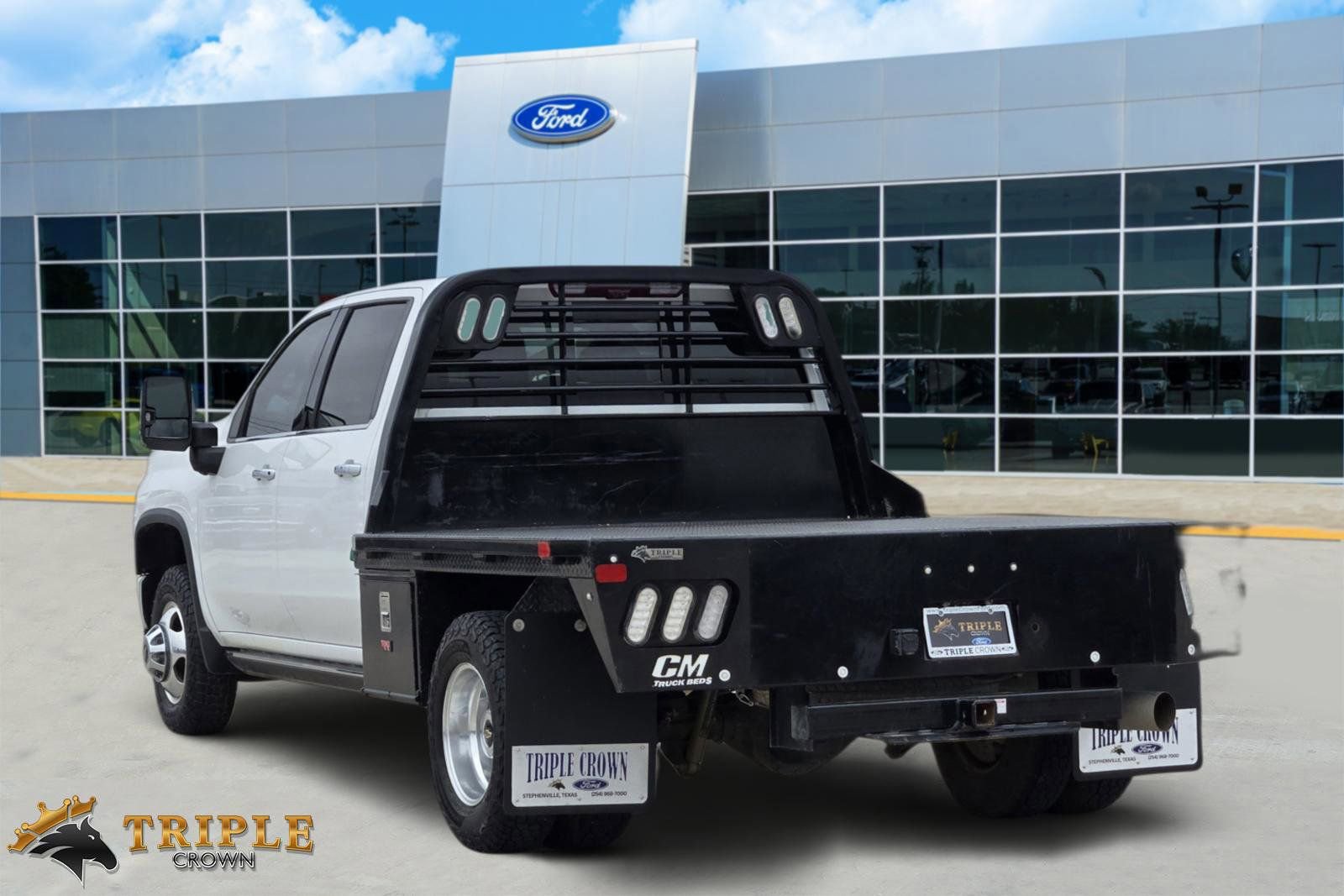 Used 2023 Chevrolet Silverado 3500 High Country w/ Technology Package image 4