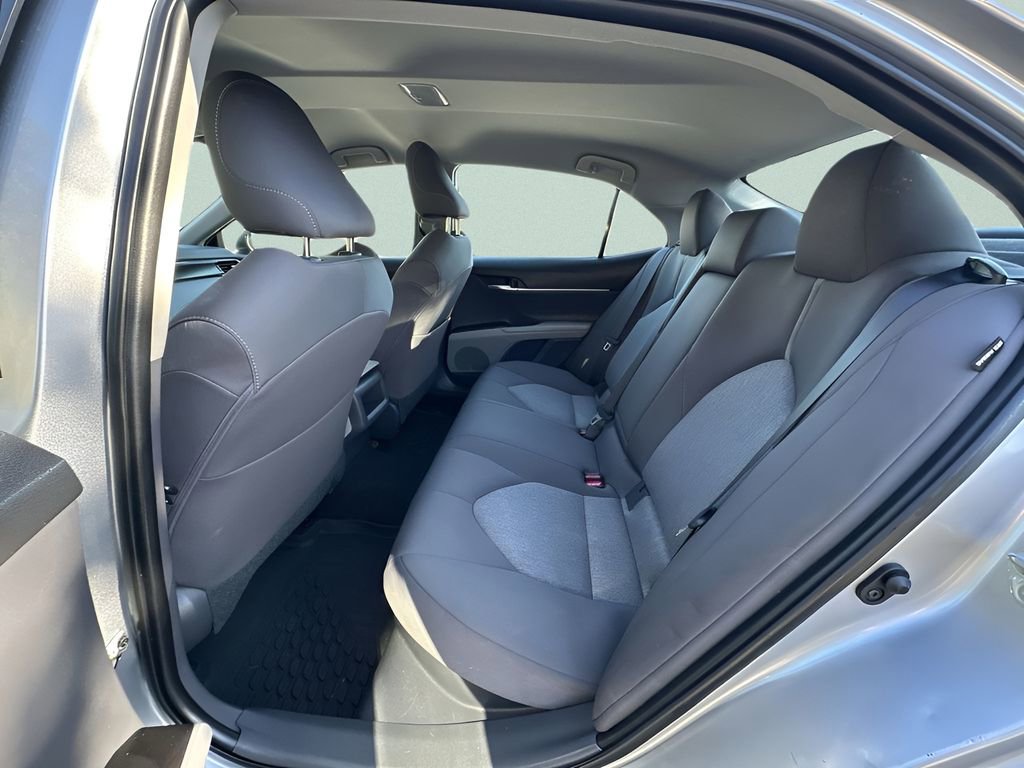Used 2021 Toyota Camry LE image 27