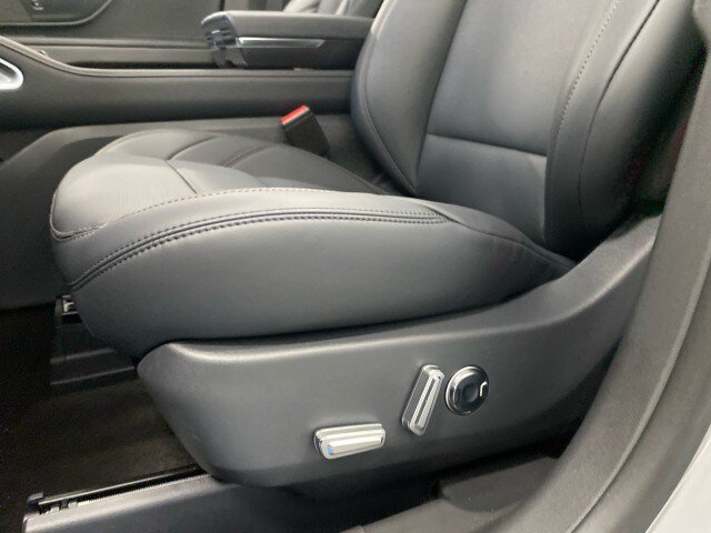New 2026 Lincoln Nautilus Premier w/ Equipment Group 102A AWD/4WD image 16