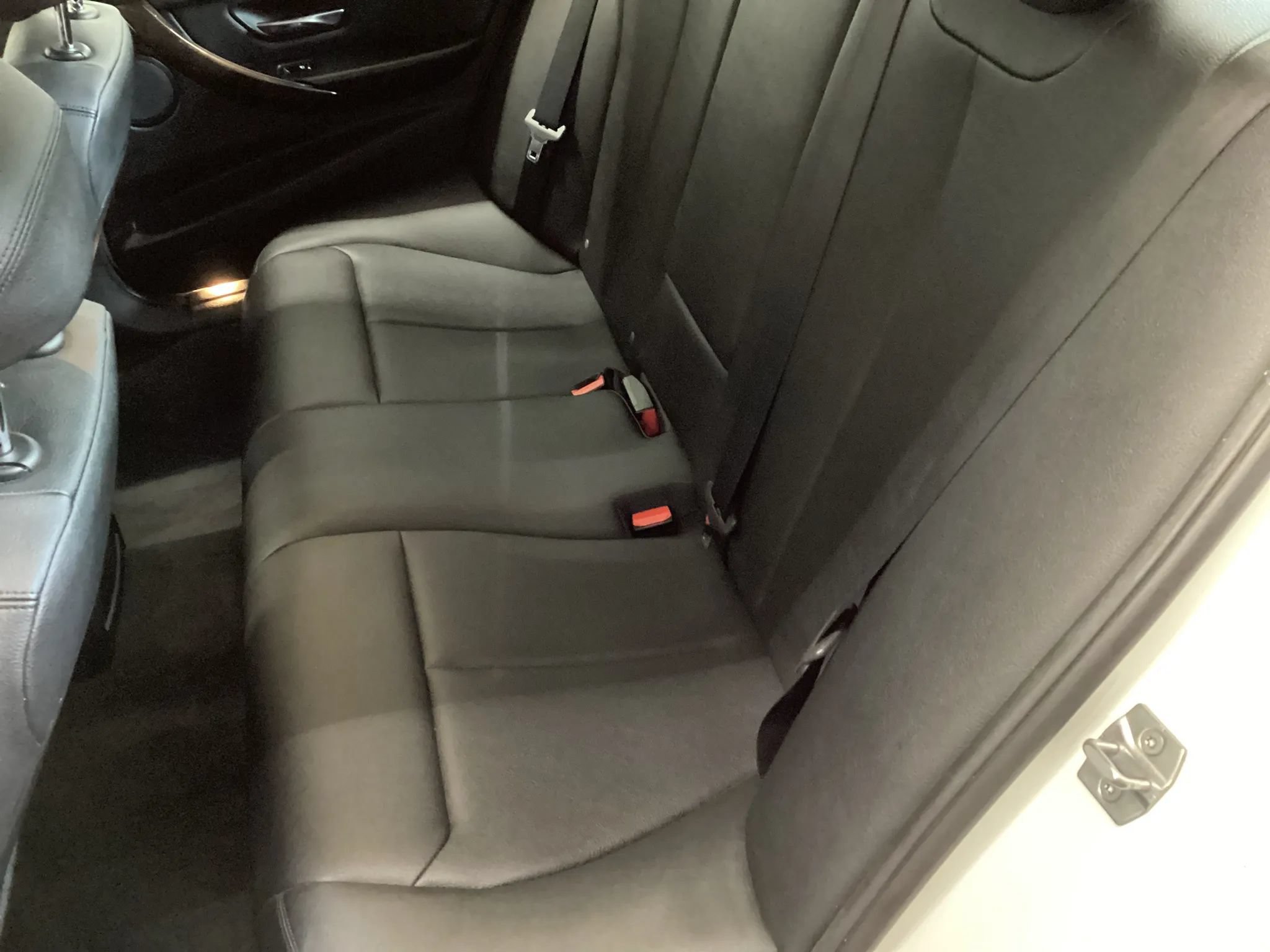 Used 2016 BMW 320i xDrive Sedan AWD/4WD image 7
