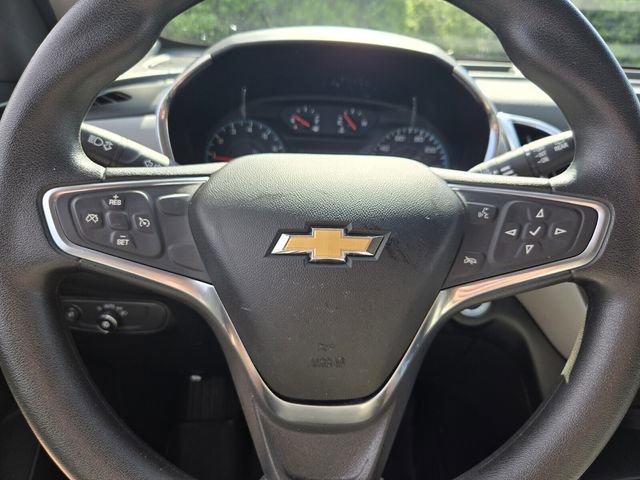 Used 2018 Chevrolet Equinox LS image 24