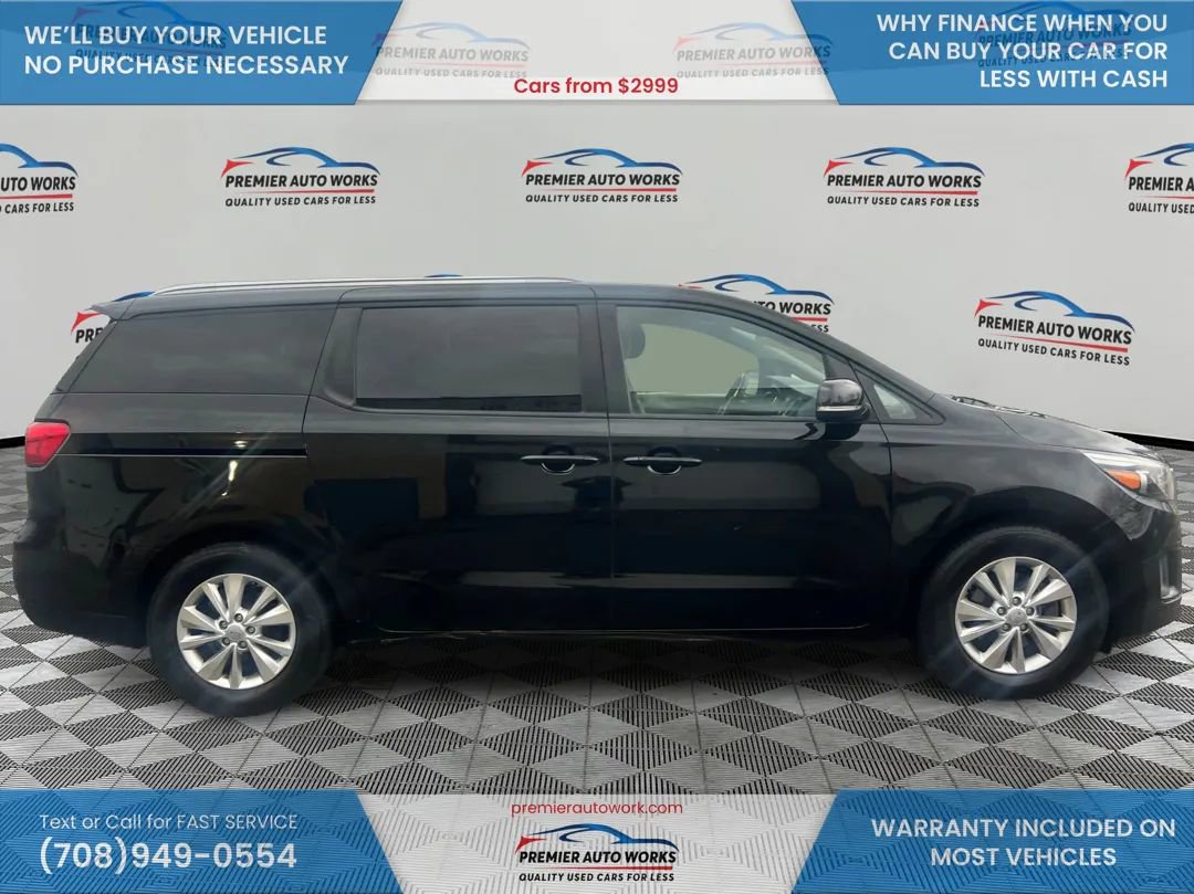 Used 2017 Kia Sedona LX w/ LX Essentials Premium Package image 8
