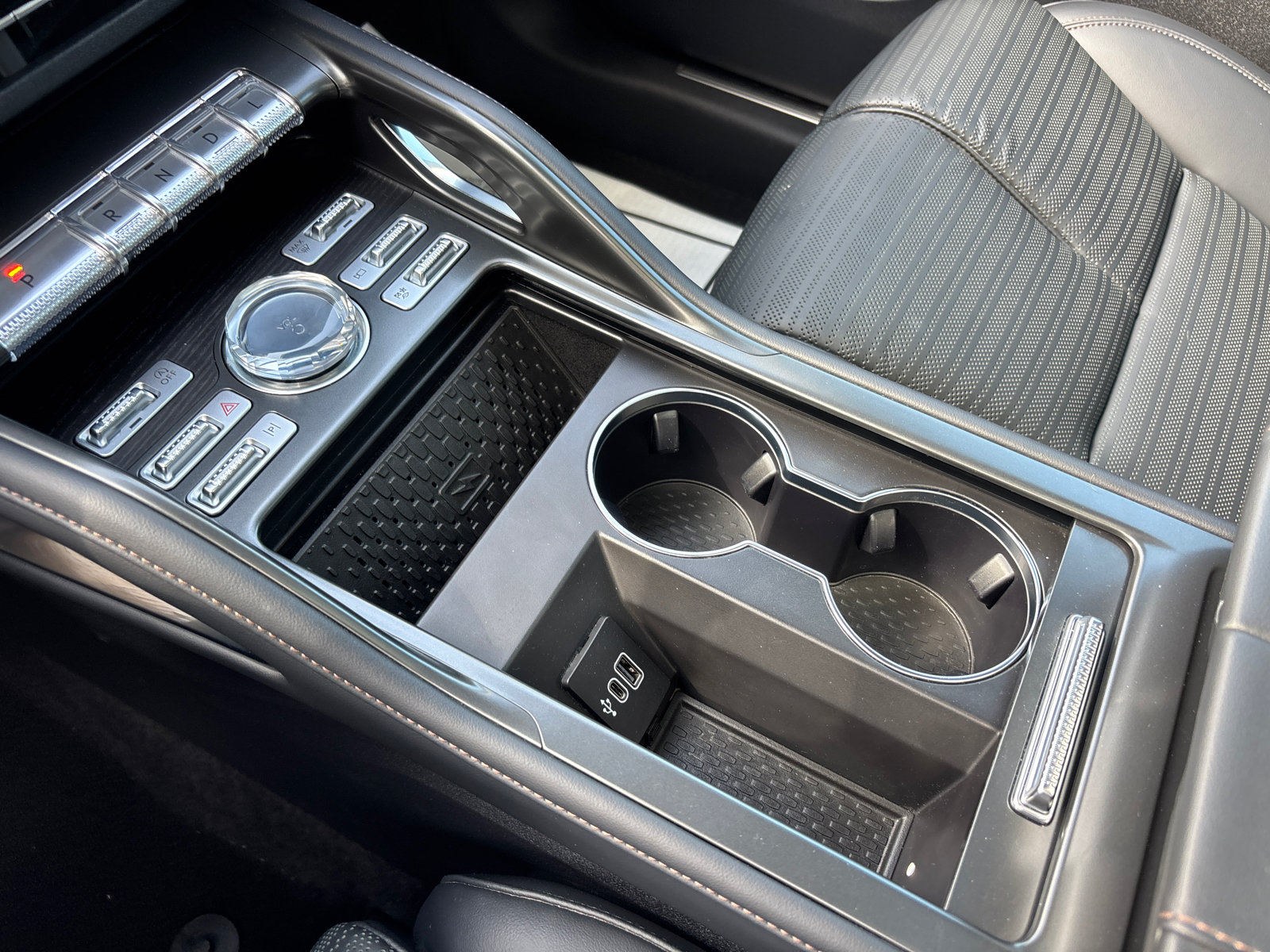 New 2026 Lincoln Nautilus Reserve AWD/4WD image 24
