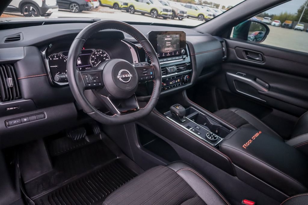 Used 2024 Nissan Pathfinder Rock Creek image 8