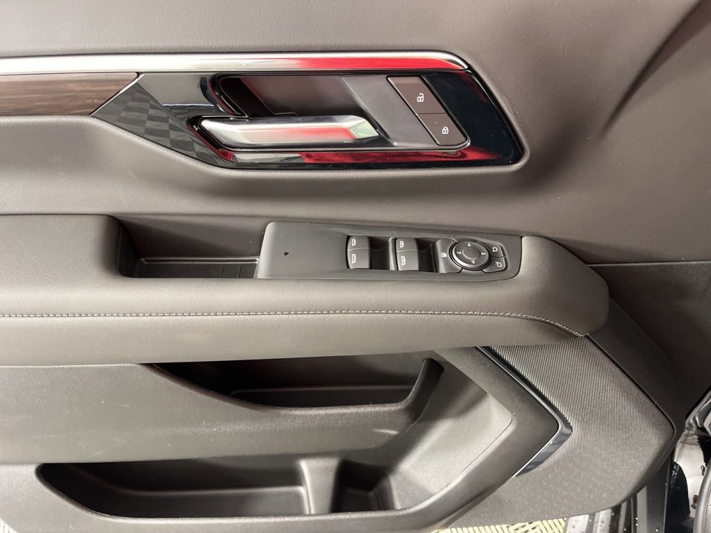 New 2026 Chevrolet Suburban LS image 26