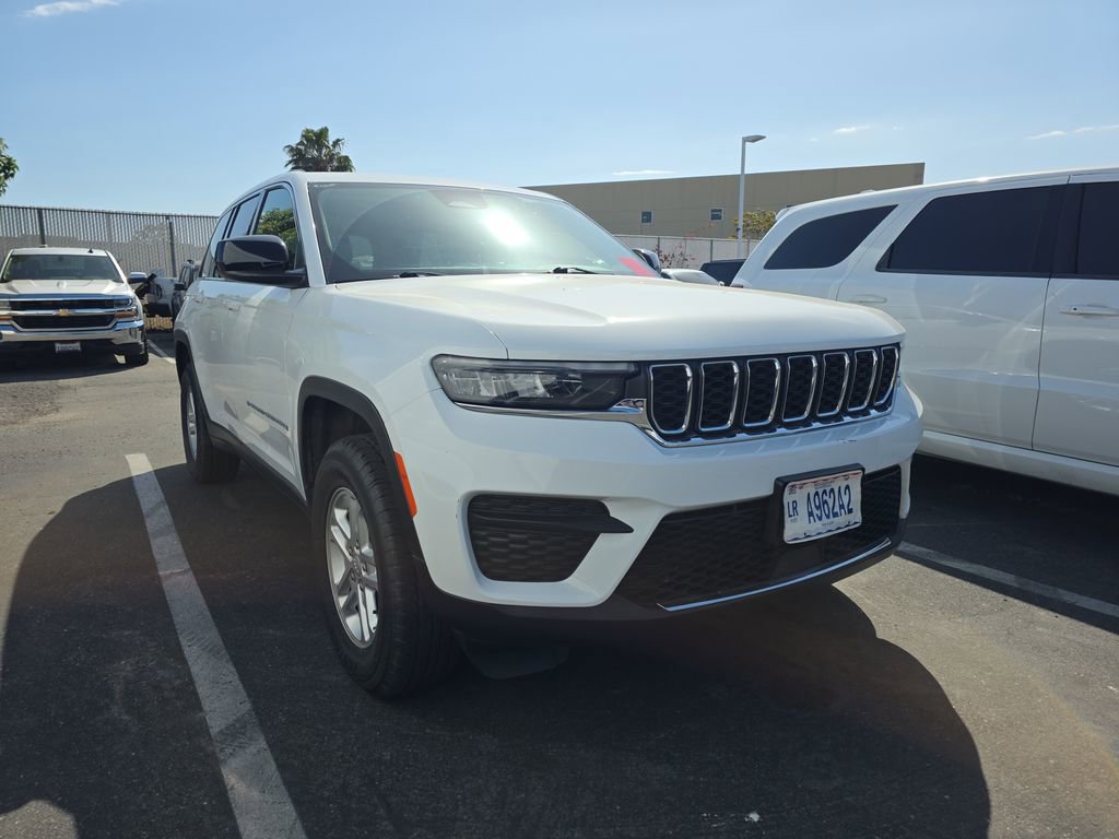 Used 2024 Jeep Grand Cherokee Laredo
