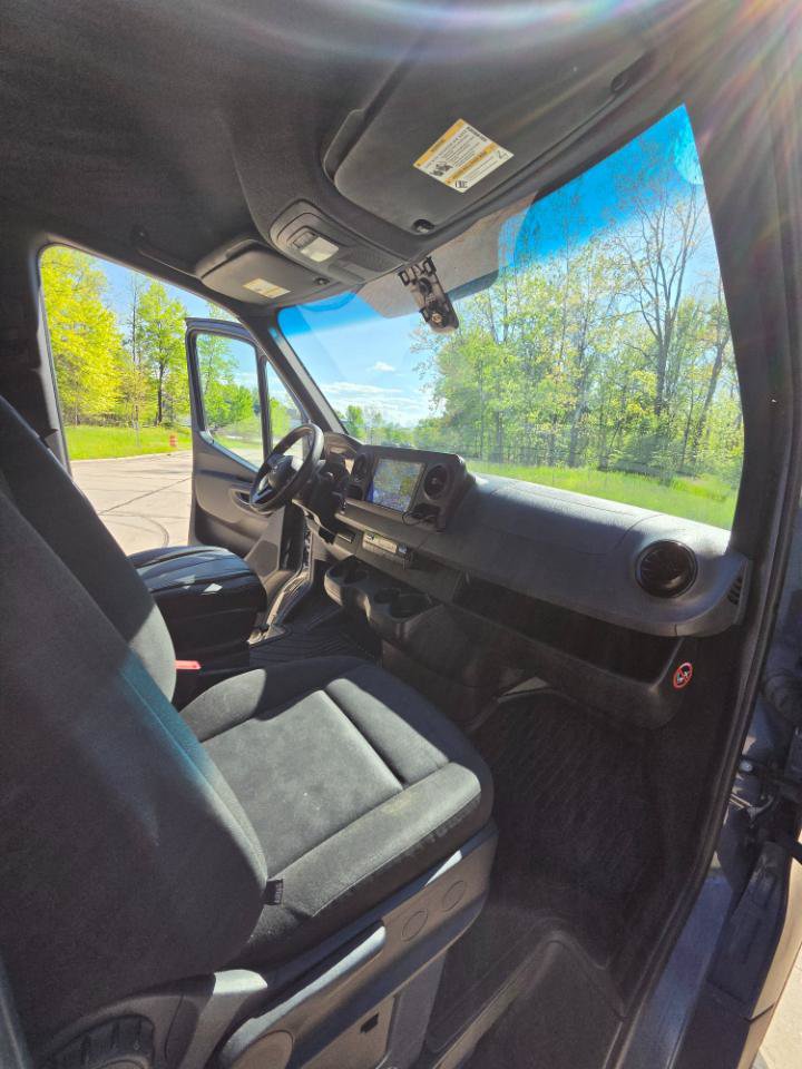 Used 2019 Mercedes-Benz Sprinter 170 image 19