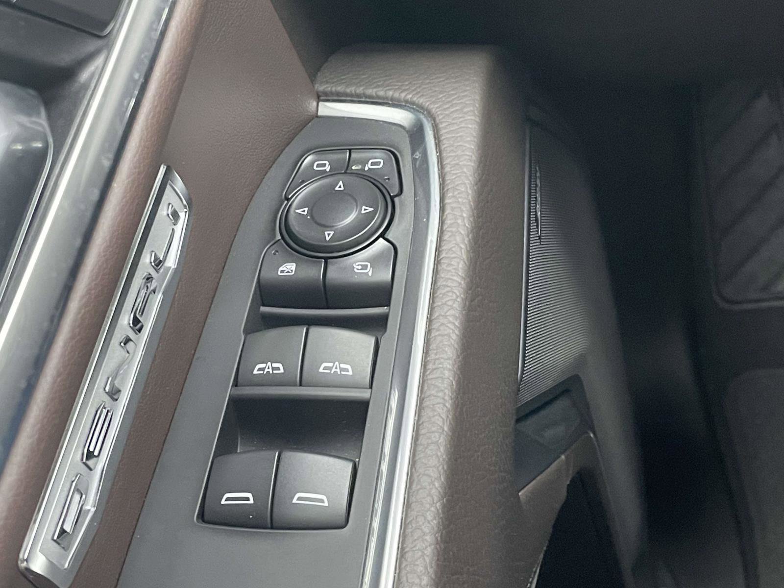 Used 2025 GMC Sierra 1500 Denali image 14
