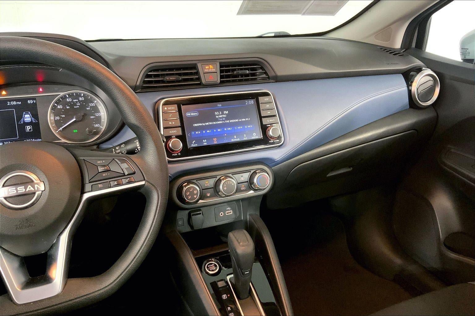 Used 2025 Nissan Versa SV FWD image 6