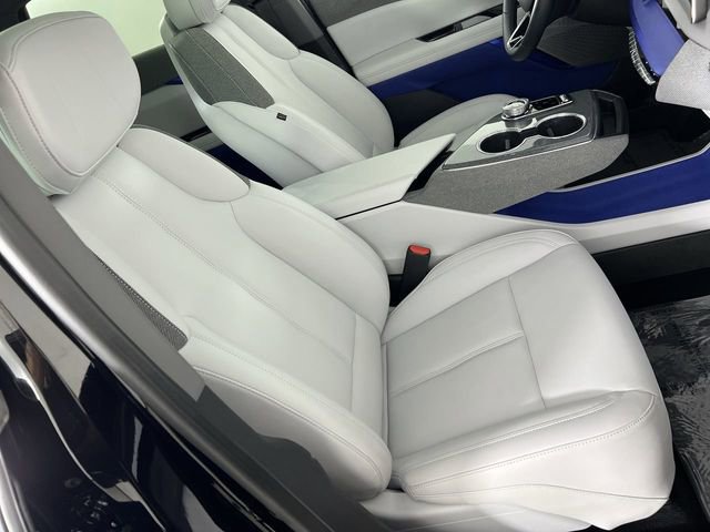 Used 2025 Cadillac Optiq Luxury 1 AWD/4WD image 29