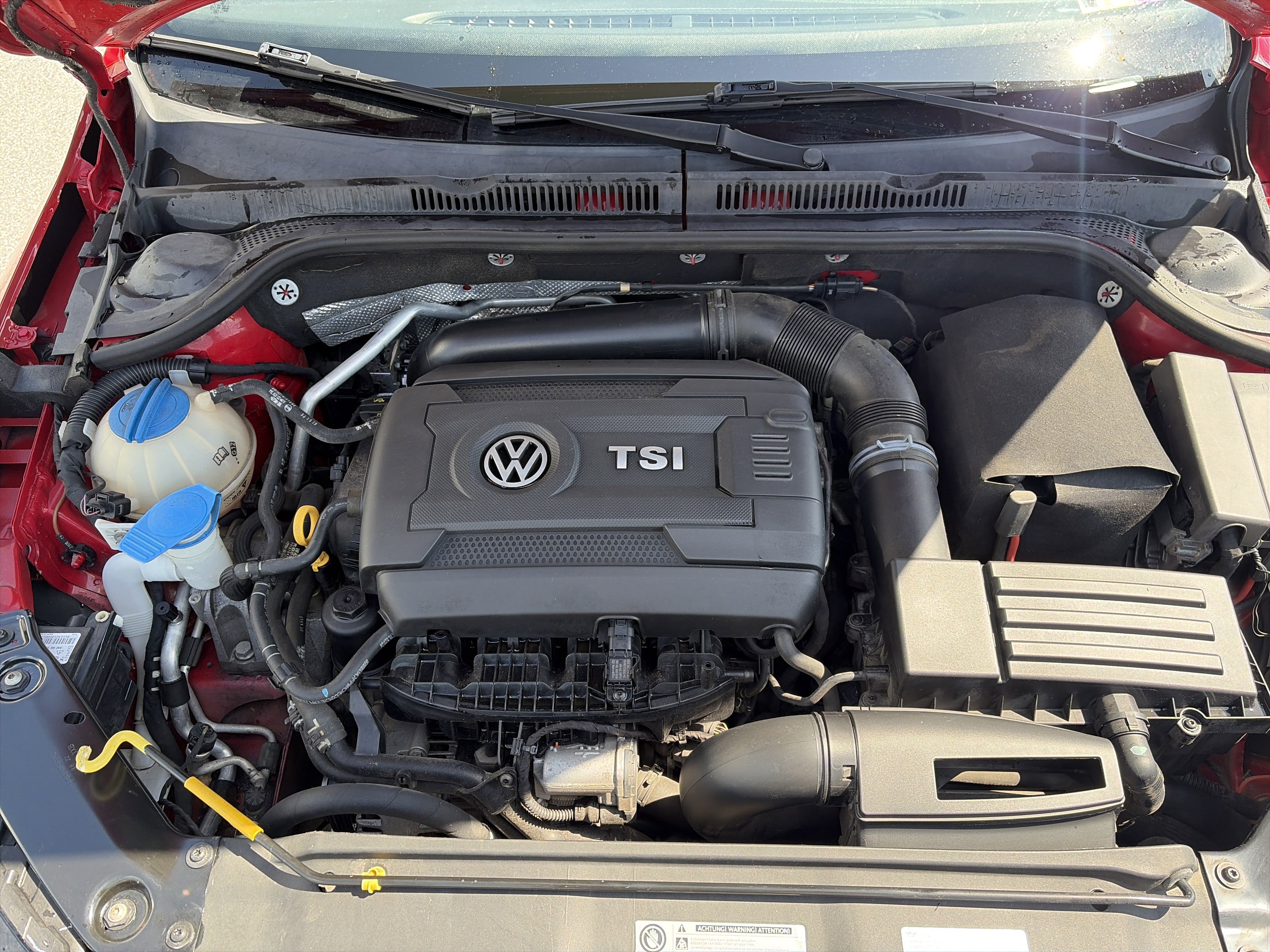 Used 2016 Volkswagen Jetta Sport w/ Lighting Package FWD image 25