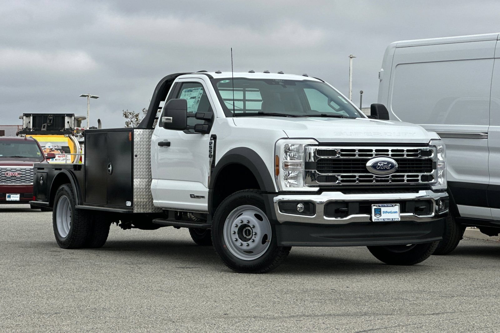 New 2026 Ford F550 4x4 Regular Cab Super Duty image 2