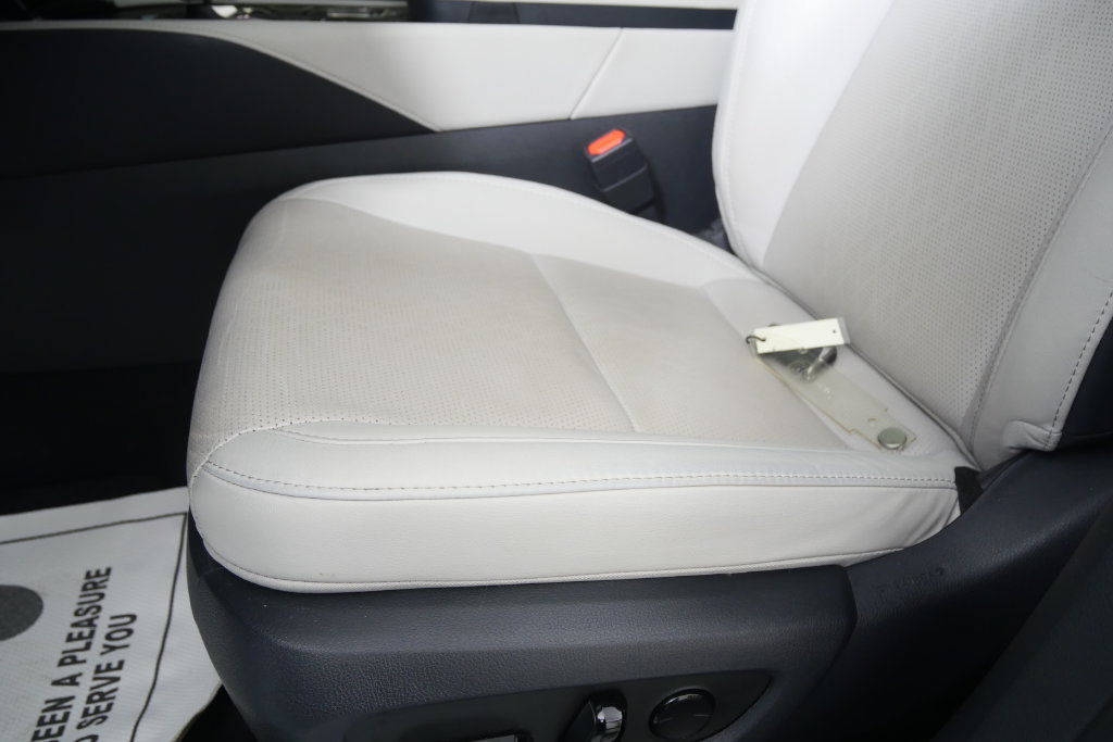 Used 2024 Lexus RX 350 Premium Plus w/ Convenience Package FWD image 9