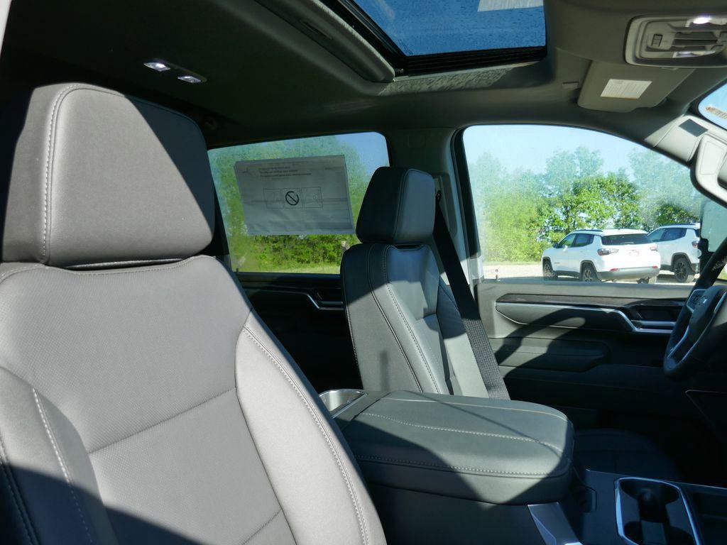 New 2026 Chevrolet Silverado 2500 LTZ w/ LTZ Plus Package AWD/4WD image 11