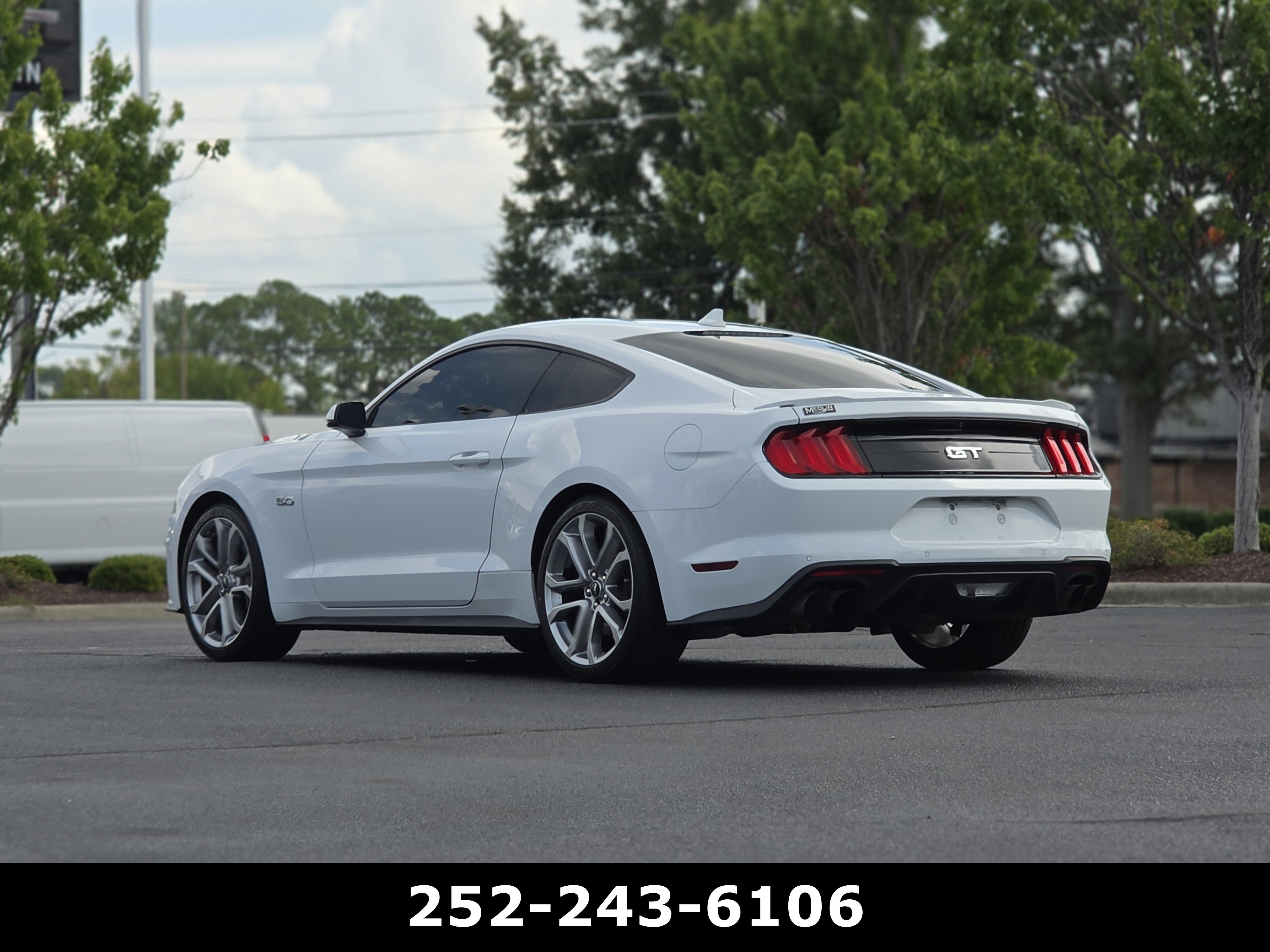 Used 2022 Ford Mustang GT Premium w/ Equipment Group 401A RWD image 5