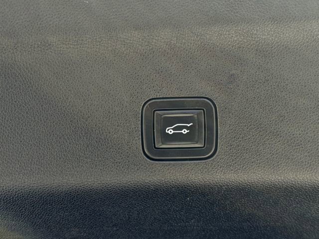 Used 2021 Chevrolet Tahoe RST w/ Luxury Package AWD/4WD image 38