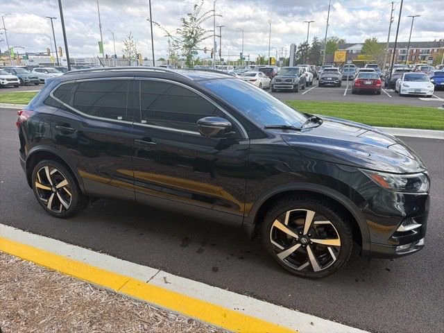 Used 2021 Nissan Rogue Sport SL w/ Premium Package AWD/4WD image 14