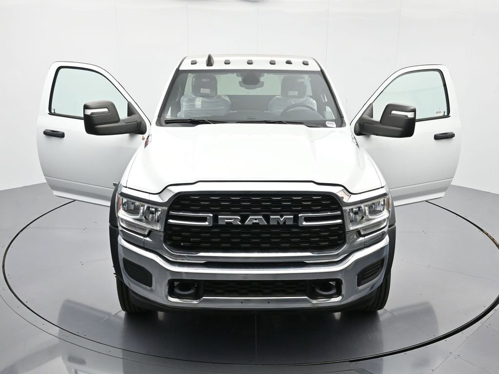 Used 2023 RAM 4500 SLT w/ Quick Order Package 2YG SLT RWD image 46