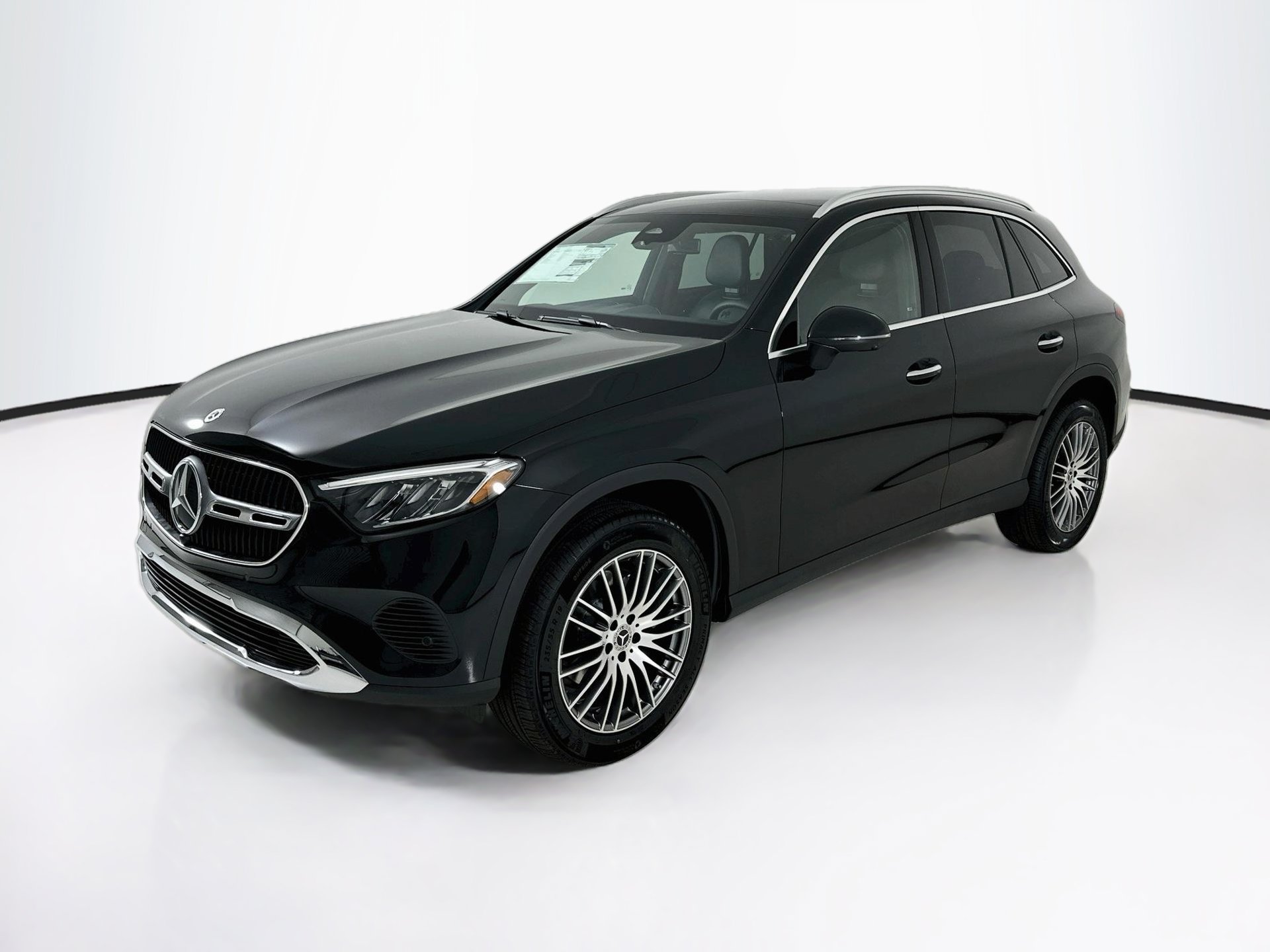 New 2027 Mercedes-Benz GLC 300 image 3