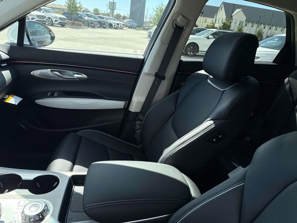 New 2026 Genesis GV70 2.5T Advanced image 18