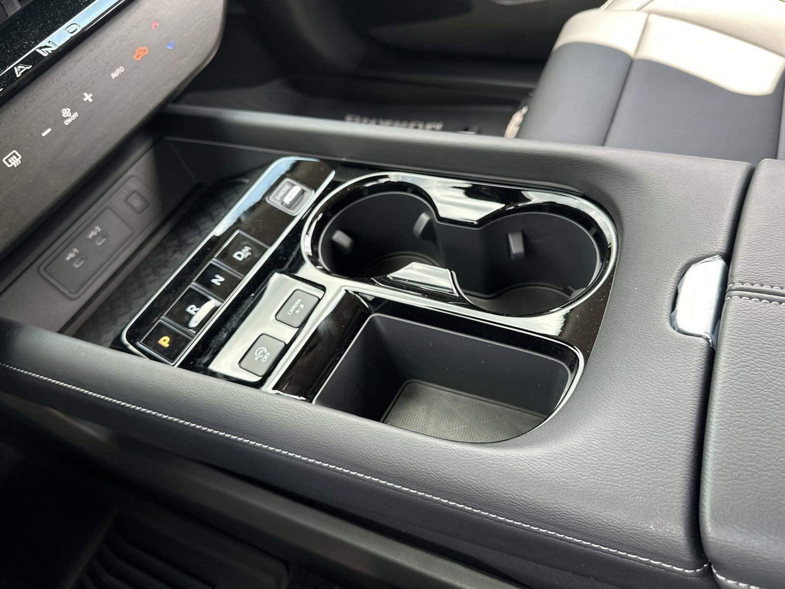 New 2025 Nissan Murano SL AWD/4WD image 11