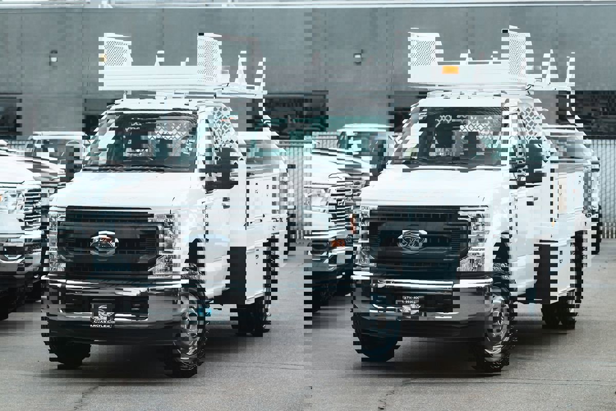 Used 2020 Ford F350 XL w/ Power Equipment Group image 2