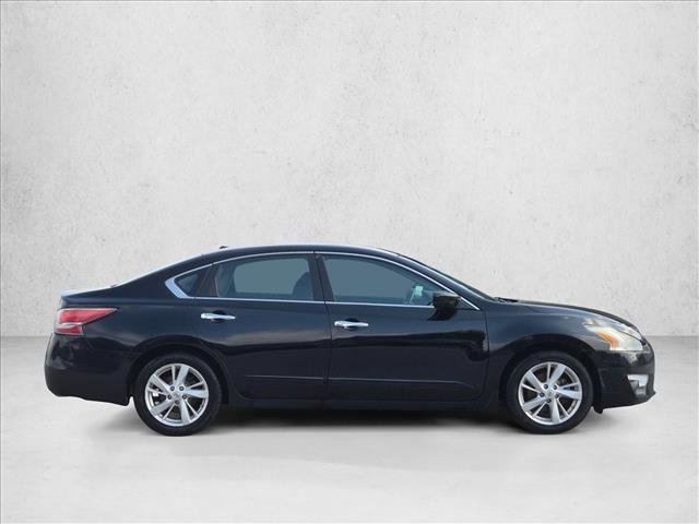 Used 2015 Nissan Altima 2.5 SV FWD image 4