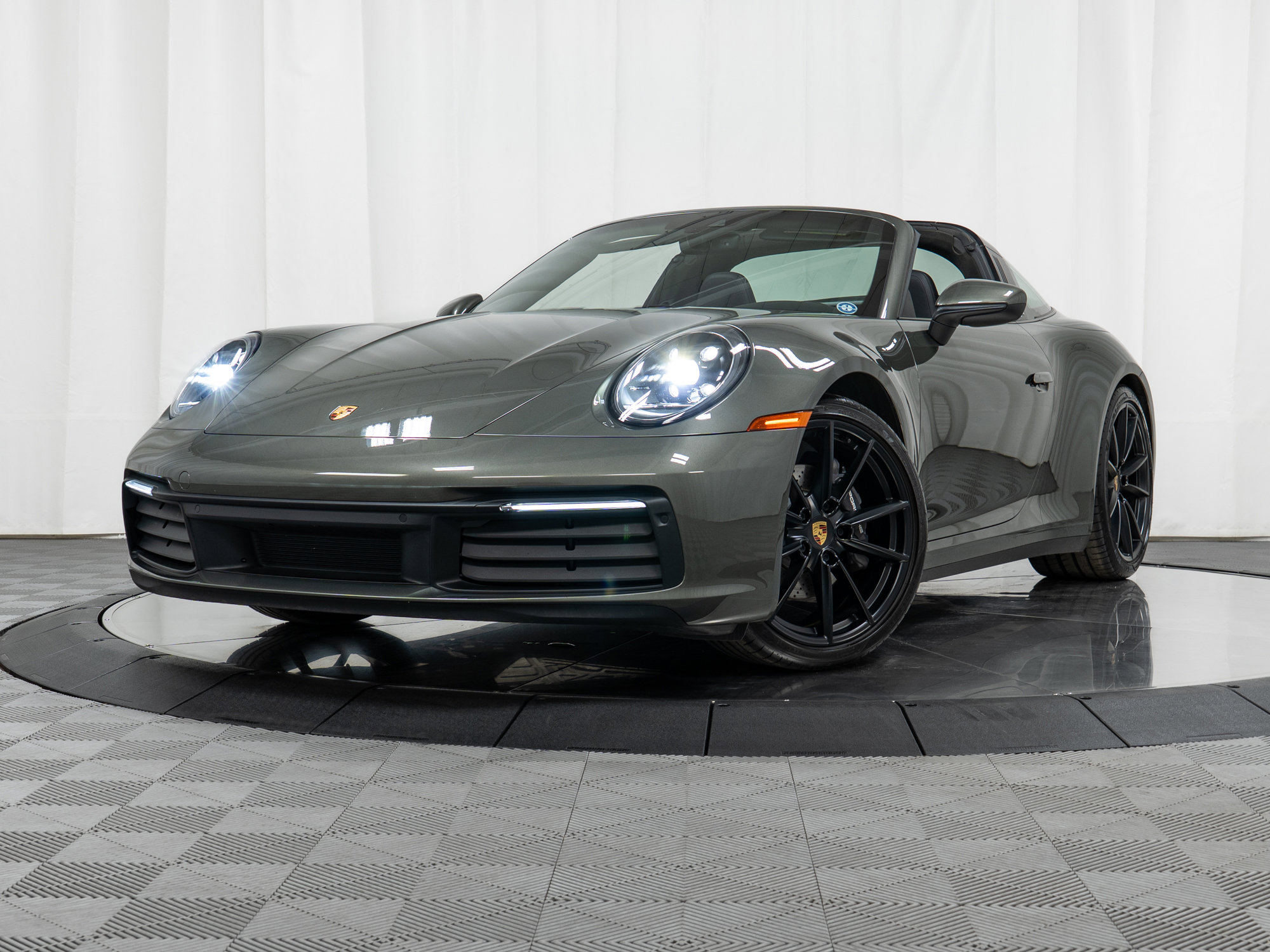 Certified 2022 Porsche 911 Targa 4 image 31