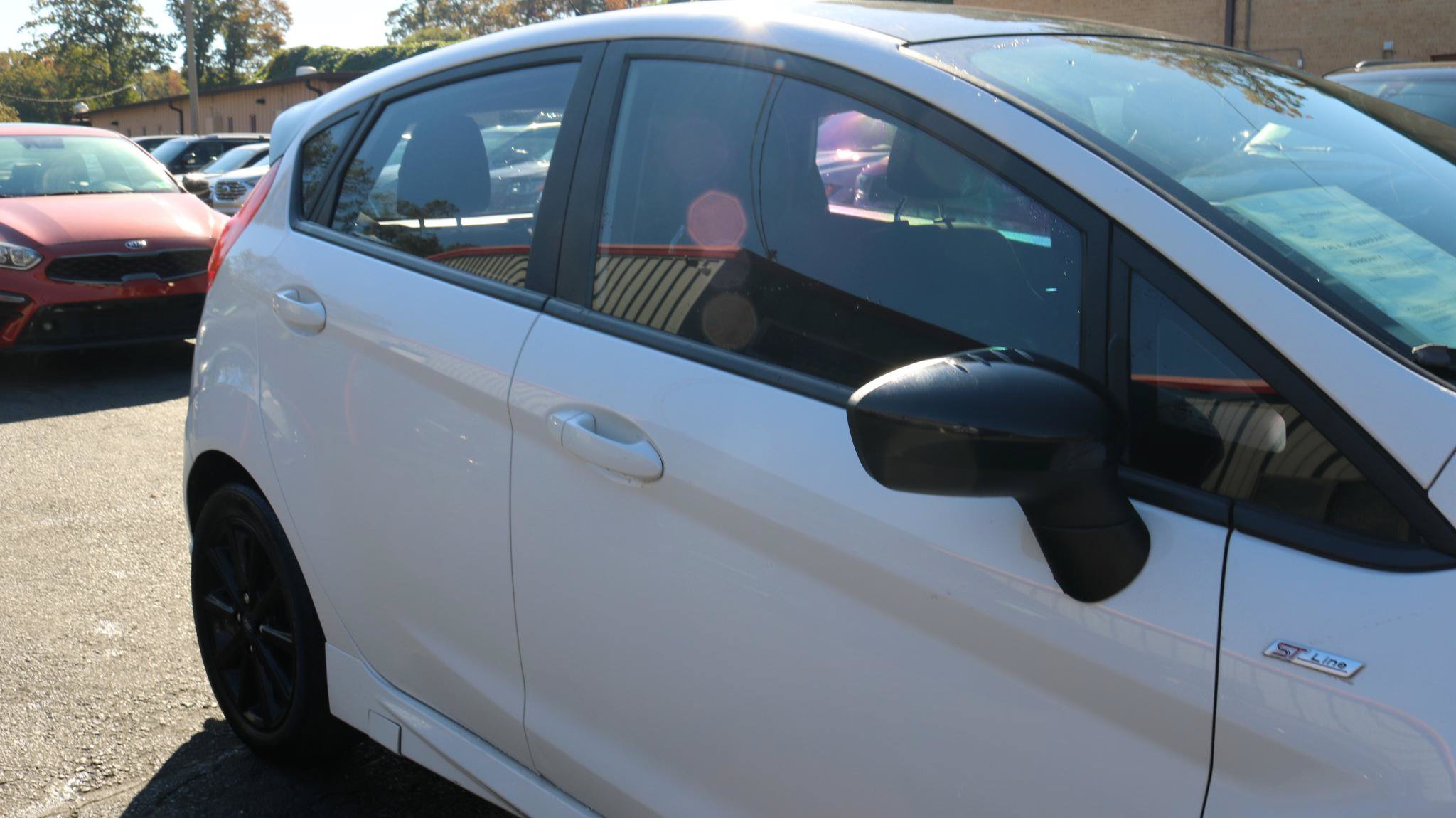 Used 2019 Ford Fiesta ST-Line FWD image 9