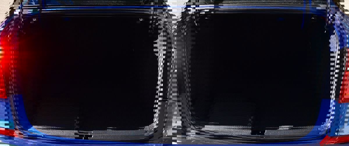 Used 2017 Volkswagen Passat 1.8T S image 25