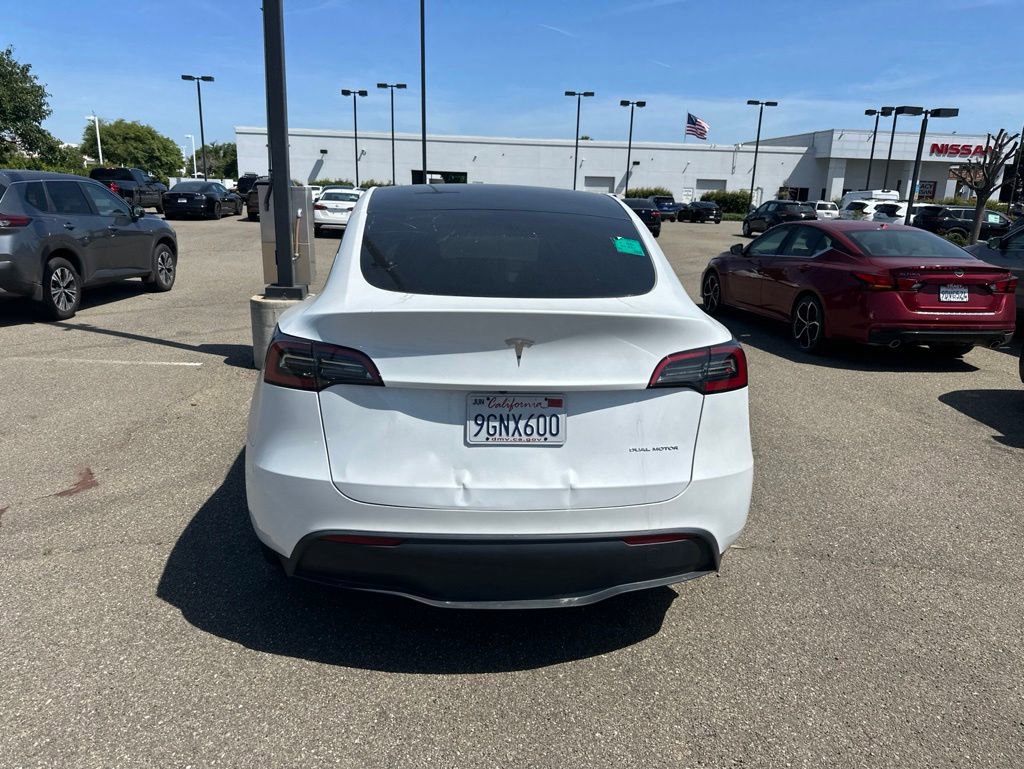 Used 2023 Tesla Model Y Long Range AWD/4WD image 5
