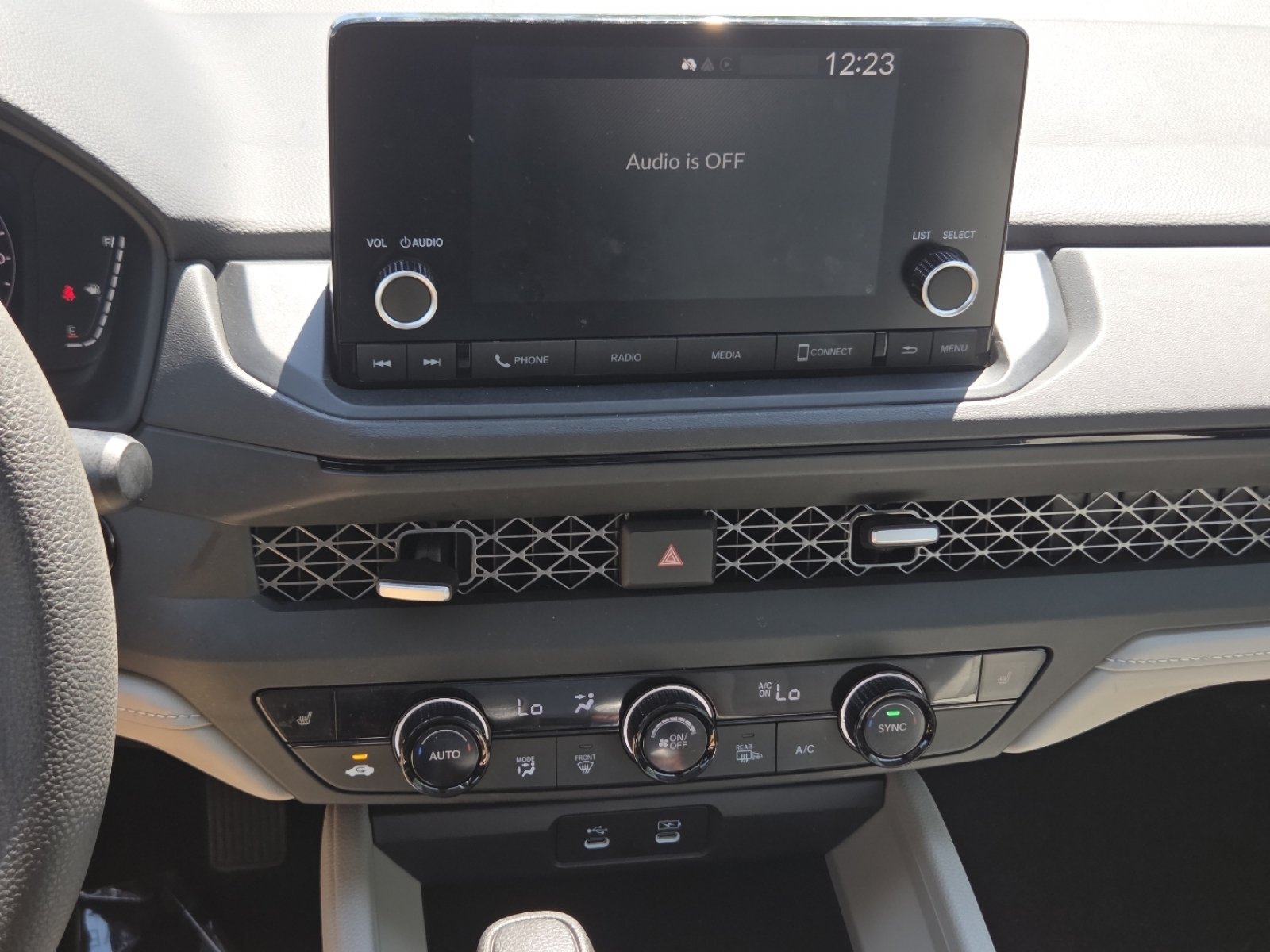Certified 2025 Honda Accord SE image 31
