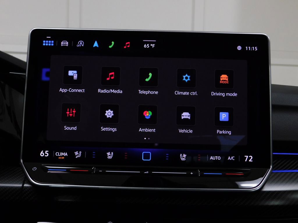 Used 2025 Volkswagen Golf R Black Edition image 58