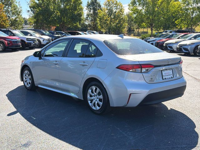 Used 2024 Toyota Corolla LE FWD image 6
