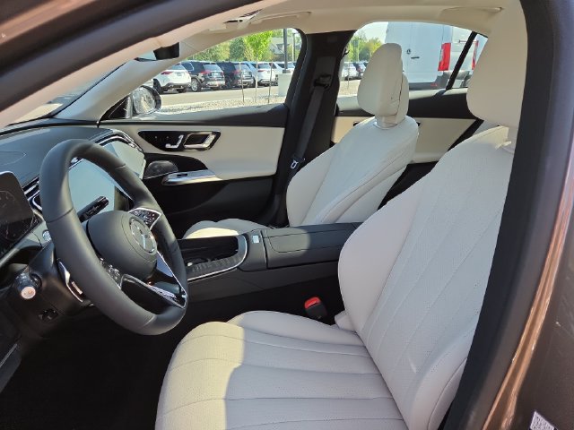 New 2027 Mercedes-Benz E 450 4MATIC Sedan image 23