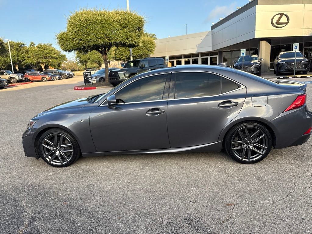 Used 2018 Lexus IS 300 F Sport w/ F Sport Package RWD image 2