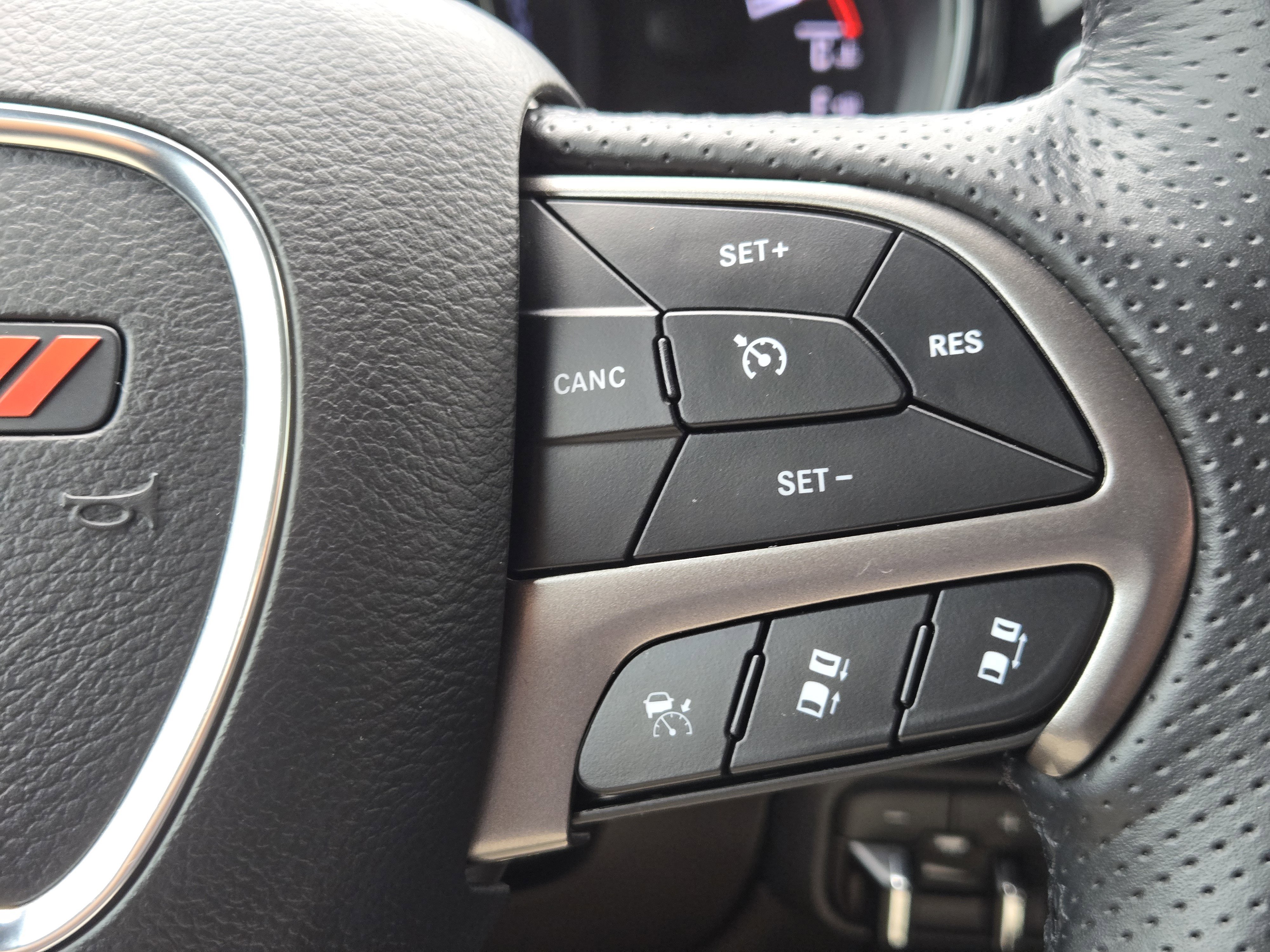 Used 2024 Dodge Durango SXT w/ SXT Blacktop Group image 31