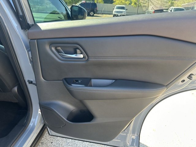 Used 2022 Nissan Rogue SL image 7
