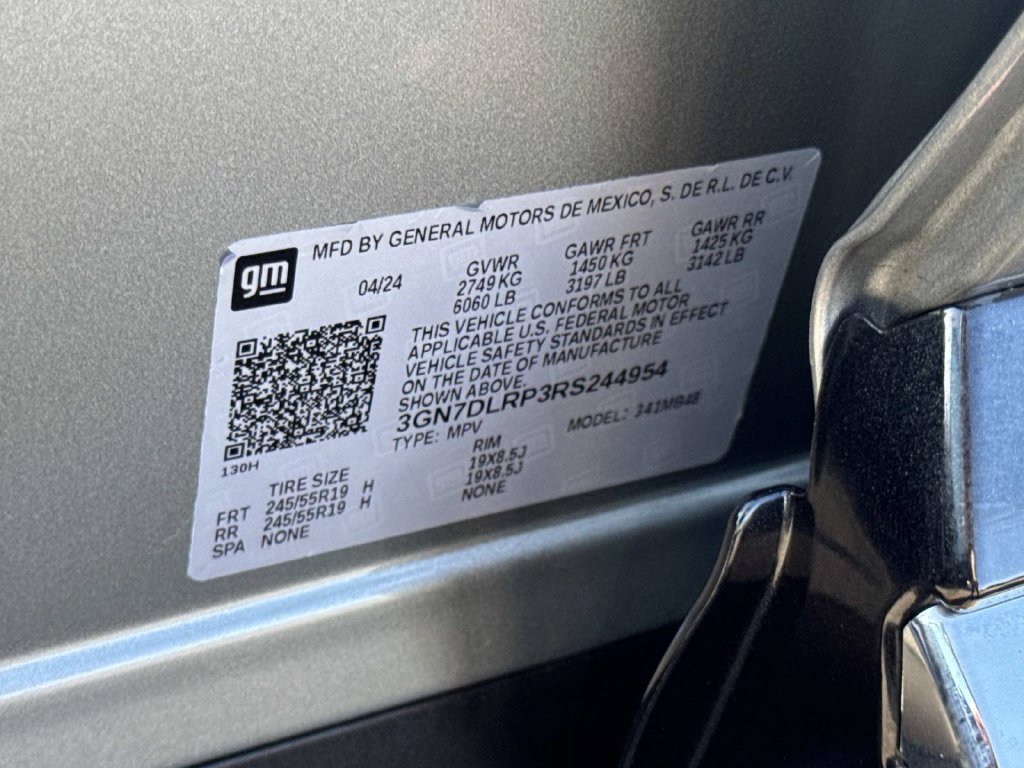 Used 2024 Chevrolet Equinox EV LT FWD image 19
