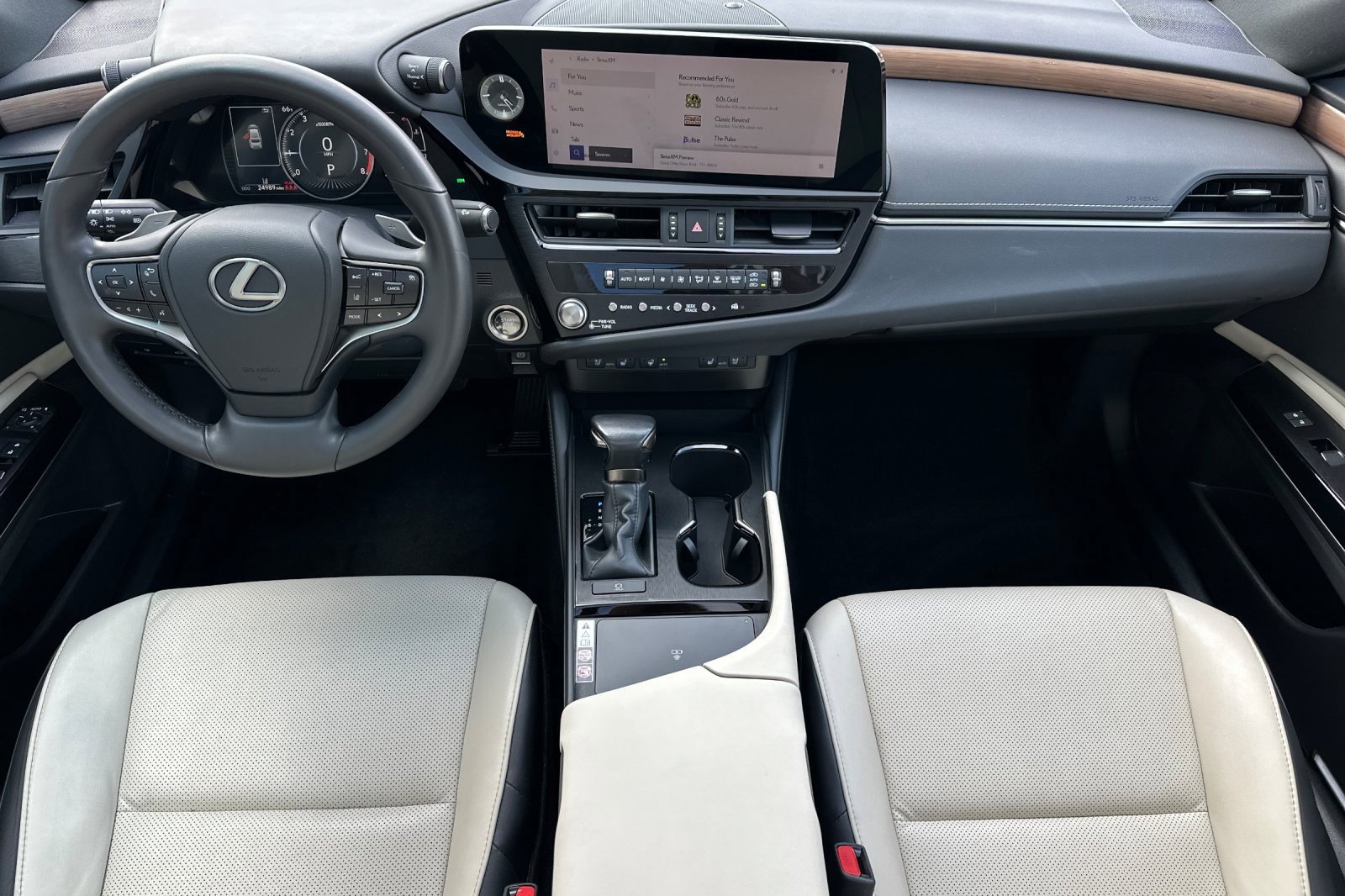 Used 2023 Lexus ES 350 w/ Premium Package FWD image 12