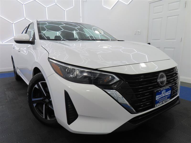 Used 2025 Nissan Sentra SV FWD image 2