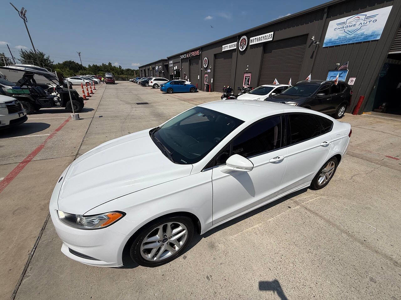 Used 2015 Ford Fusion SE image 10